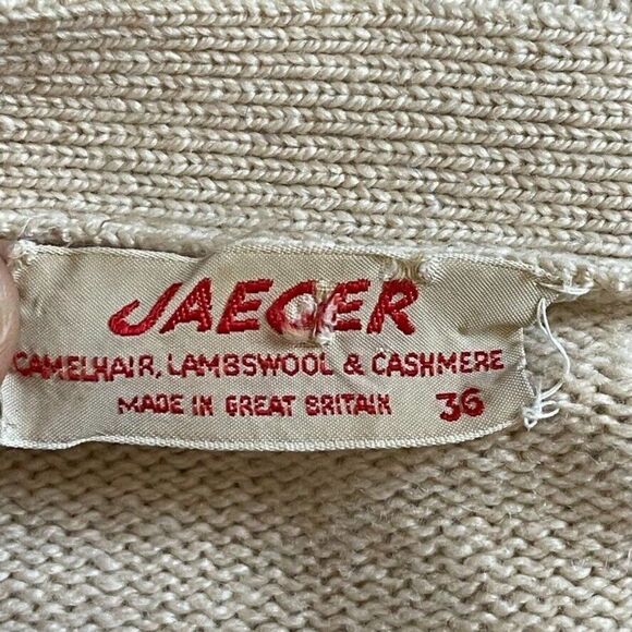 Vintage 1960s Womens Jaeger Cashmere Wool Blend Beige Tan Preppy Cardigan XS - Picture 7 of 8